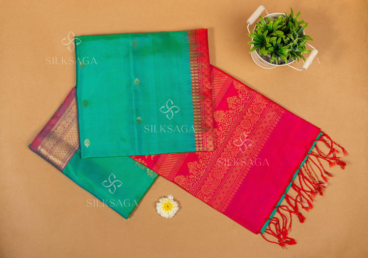 Pure Soft Silk Handloom Dual Tone Green Saree with Crimson Red Border - Silksaga Studio